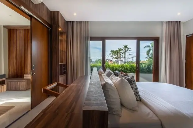 Family Villa, 3 Yatak Odası, Kişiye Özel Havuzlu, Havuz Manzaralı (Pool Suite)