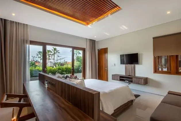 Family Villa, 3 Yatak Odası, Kişiye Özel Havuzlu, Havuz Manzaralı (Pool Suite)