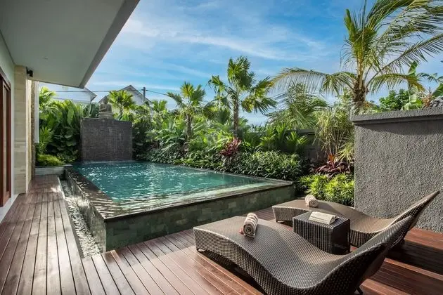 Family Villa, 3 Yatak Odası, Kişiye Özel Havuzlu, Havuz Manzaralı (Pool Suite)
