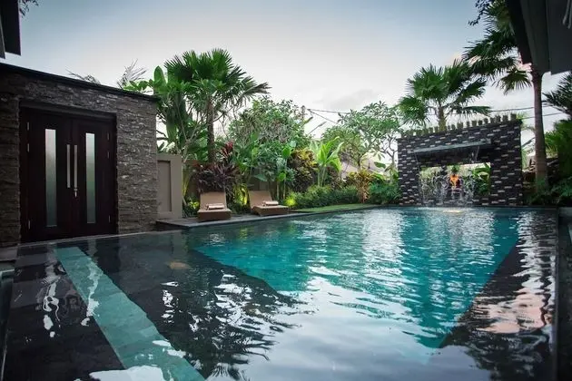 Family Villa (Pool Suite)