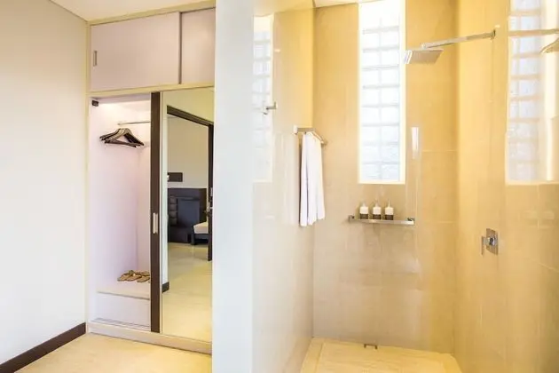 Family Villa (Pool Suite)