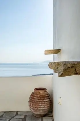 Ev