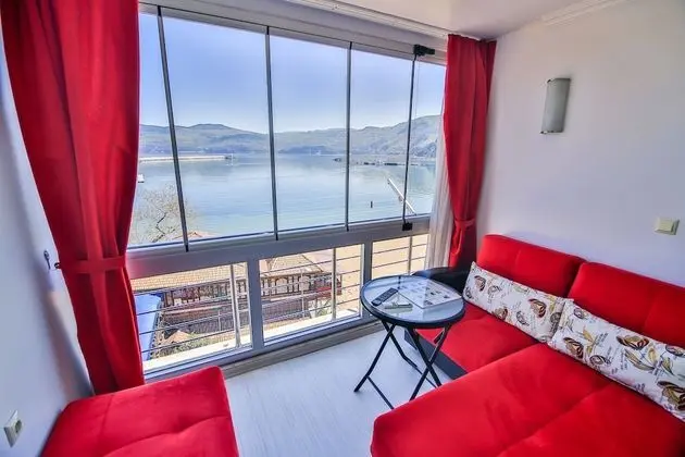 Standard Dört Kişilik Oda, 1 Yatak Odası, Sigara İçilebilir, Plaj Manzaralı