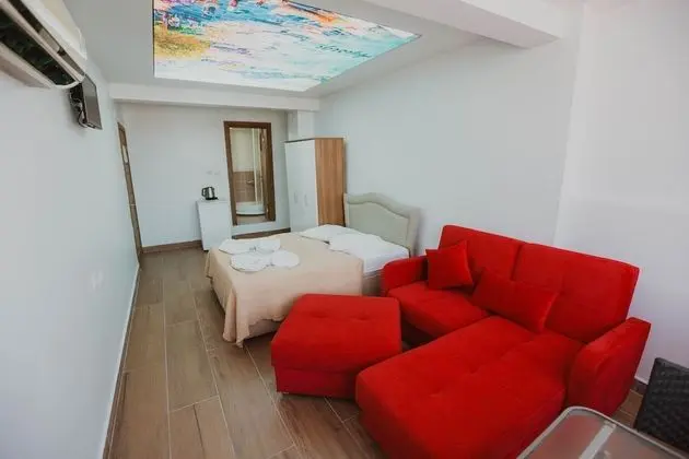 Standard Dört Kişilik Oda, 1 Yatak Odası, Sigara İçilebilir, Plaj Manzaralı