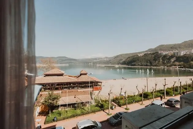 Standard Dört Kişilik Oda, 1 Yatak Odası, Sigara İçilebilir, Plaj Manzaralı