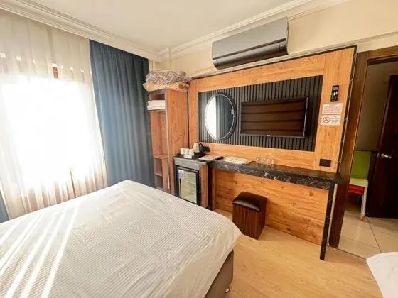Triple, Deniz Manzaralı