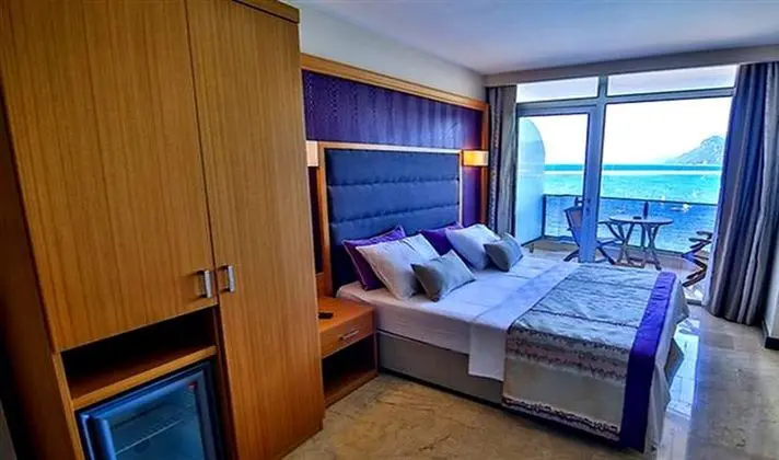 Deniz Manzaralı Standart Oda