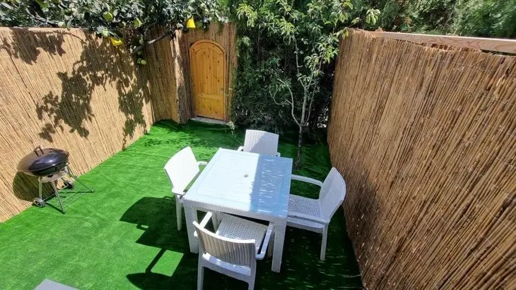 Bungalow, Bahçe Manzaralı, Jakuzili ve Özel Bahçeli