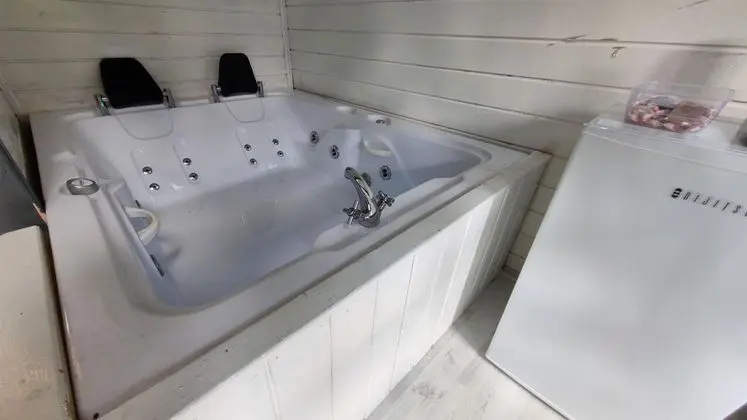 Bungalow, Bahçe Manzaralı, Jakuzili ve Özel Bahçeli