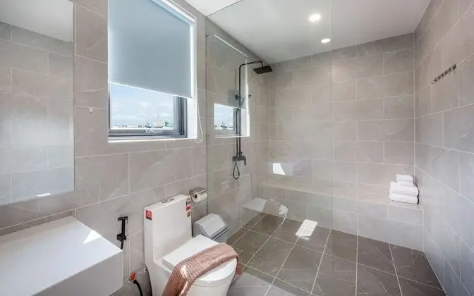 1-Bedroom Apartment with Balcony