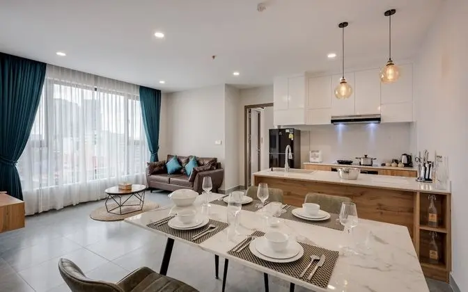 2-Bedroom Apartment with Balcony
