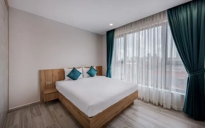 Studio Apartment with Balcony