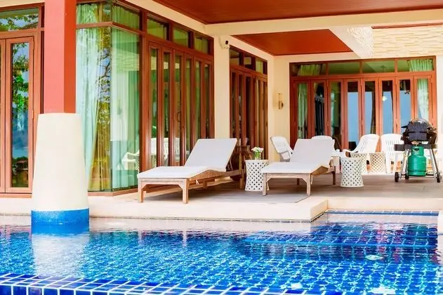 5 Bedrooms with Private Pool Villa