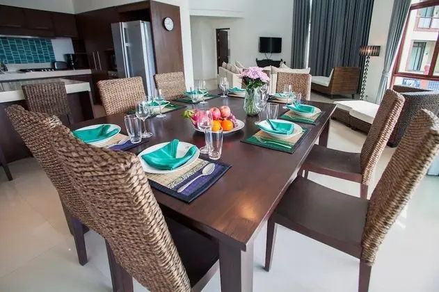 3 Bedrooms Villa