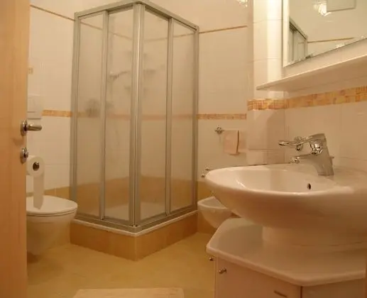 Classic Tek Büyük veya İki Ayrı Yataklı Oda, Balkon