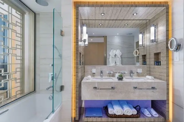 Deluxe Tek Büyük veya İki Ayrı Yataklı Oda, Deniz Manzaralı
