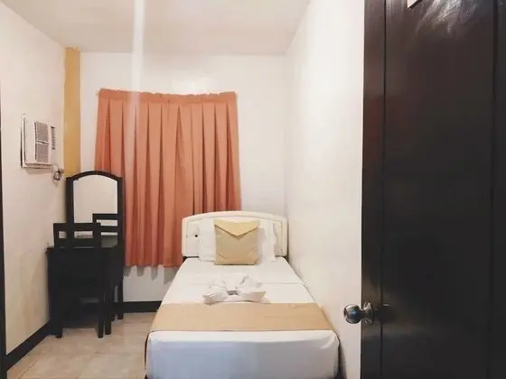 Tek Kişilik Oda, 1 Tek Kişilik Yatak, Ortak Banyo