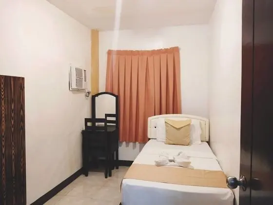 Tek Kişilik Oda, 1 Tek Kişilik Yatak, Ortak Banyo