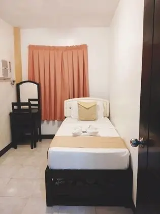 Tek Kişilik Oda, 1 Tek Kişilik Yatak, Ortak Banyo