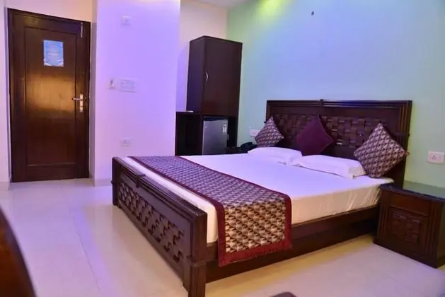 Luxury Tek Büyük Yataklı Oda