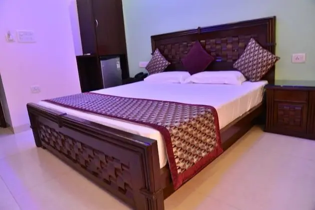 Luxury Tek Büyük Yataklı Oda