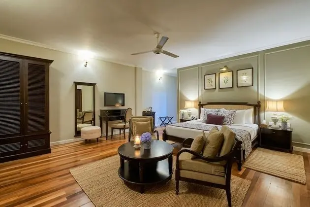 Premium Tek Büyük Yataklı Oda