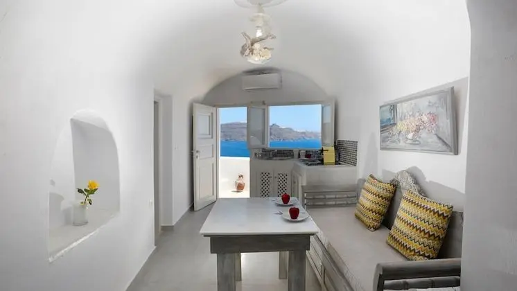 Amaya Sentiment Villa, Caldera View-Outdoor Hot Tub