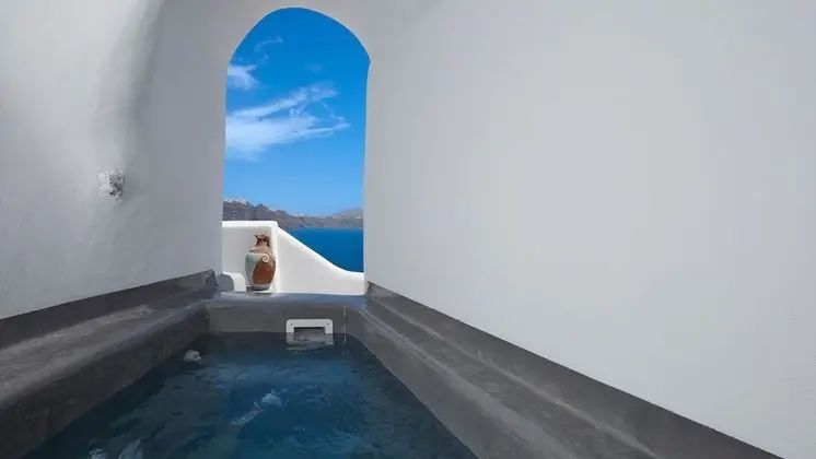 Amaya Sentiment Villa, Caldera View-Outdoor Hot Tub