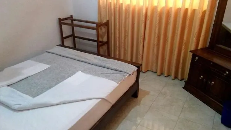 Basic Tek Büyük Yataklı Oda, 3 Yatak Odası, Bahçe Manzaralı
