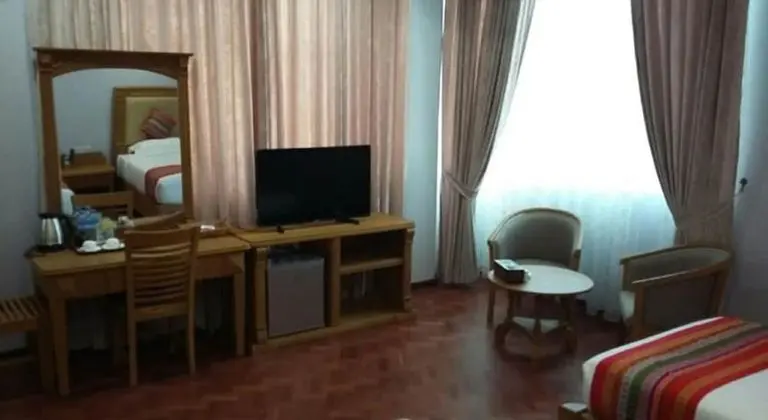 Süit (Corner)