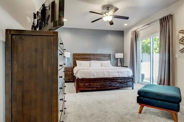 Ev (4 Bedrooms)