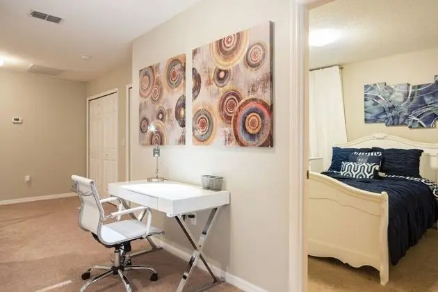 Ev (Wonderful 6 bed 5 bath House w Pool 1)