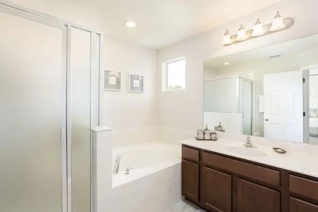 Ev (Wonderful 6 bed 5 bath House w Pool 1)