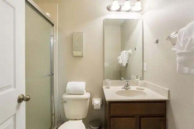 Ev (Wonderful 6 bed 5 bath House w Pool 1)