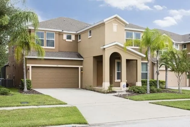 Ev (Wonderful 6 bed 5 bath House w Pool 1)