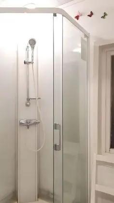 Budget Double Room, Shared Bathroom (Nr 03)