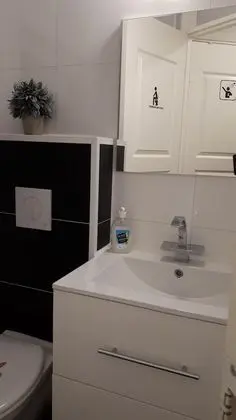 Standard Tek Büyük Yataklı Oda, Ortak Banyo (Nr 01)