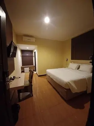 Deluxe Oda, Sigara İçilmez
