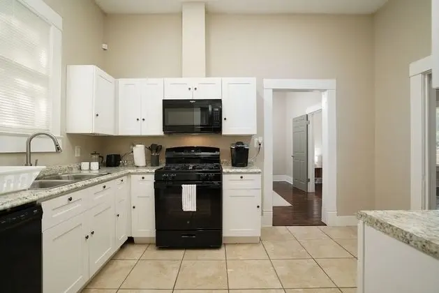 Ev (3 Bedrooms)