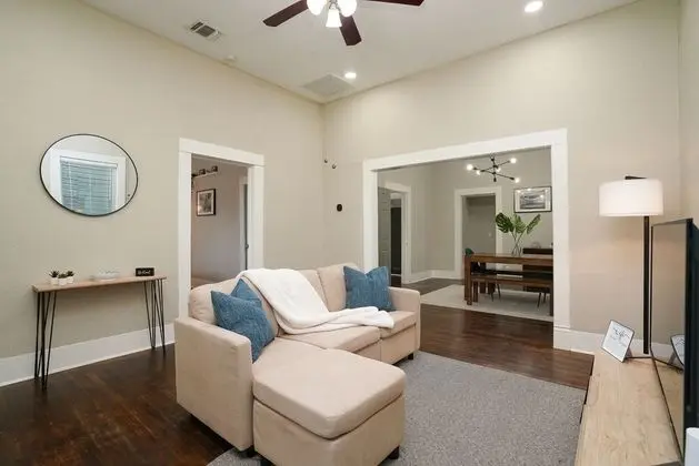 Ev (3 Bedrooms)