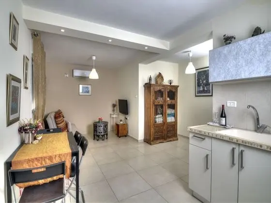 Apart Daire, Birden Çok Yatak, Sigara İçilmez