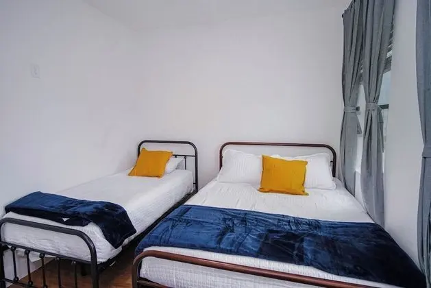Sıra Ev, 3 Yatak Odası (4 Bedrooms)