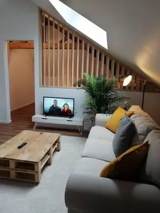 Apart Daire, 1 Büyük (Queen) Boy Yatak