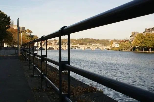 Apart Daire, 1 Büyük (Queen) Boy Yatak