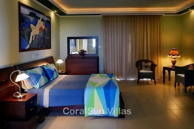 Villa, 5 Yatak Odası, Sigara İçilebilir, Şömine