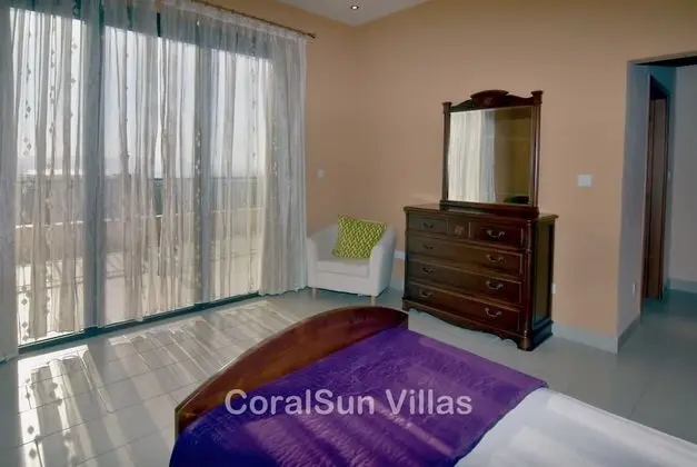 Villa, 5 Yatak Odası, Sigara İçilebilir, Şömine