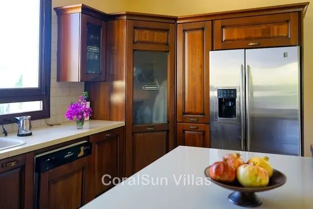 Villa, 5 Yatak Odası, Sigara İçilebilir, Şömine