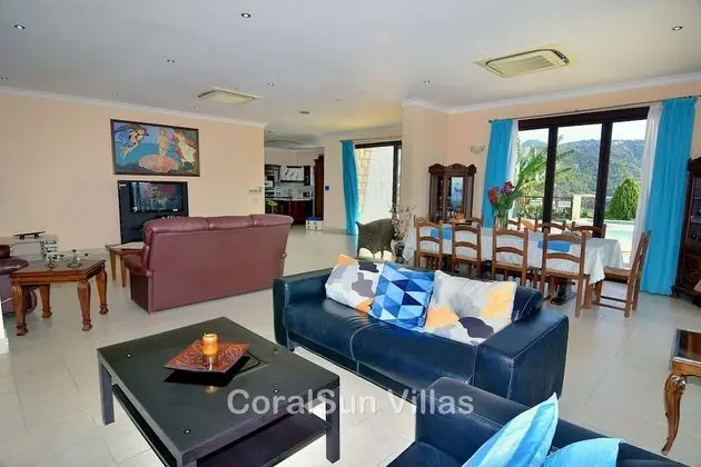 Villa, 5 Yatak Odası, Sigara İçilebilir, Şömine