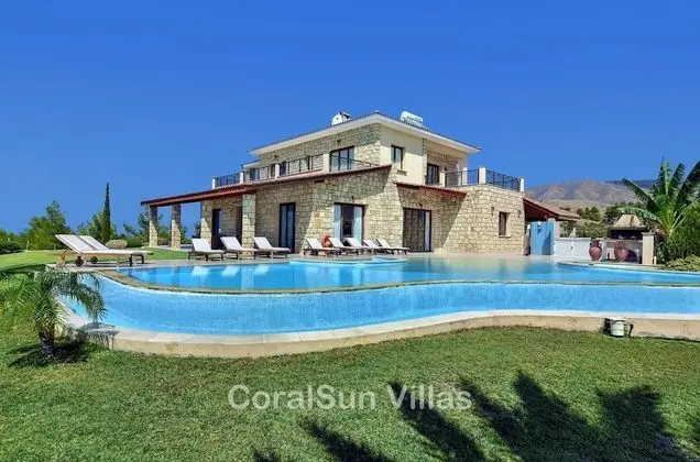 Villa, 5 Yatak Odası, Sigara İçilebilir, Şömine