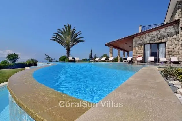 Villa, 5 Yatak Odası, Sigara İçilebilir, Şömine